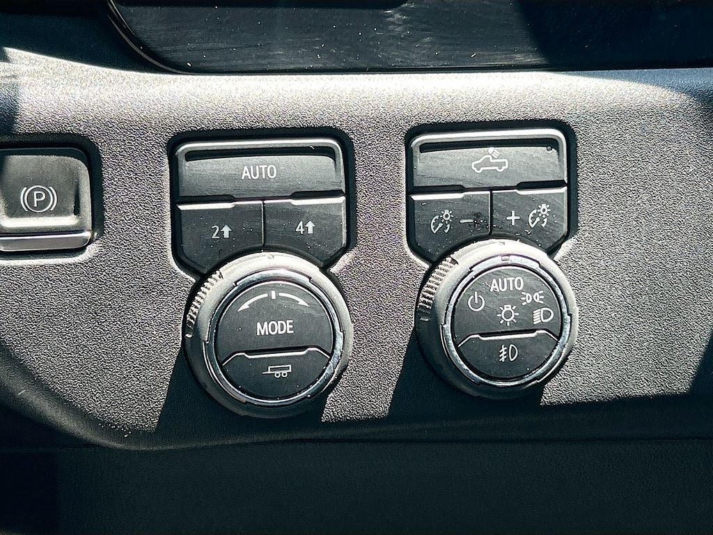 2023 Chevrolet Silverado 1500 4WD Crew Cab Short Bed RST