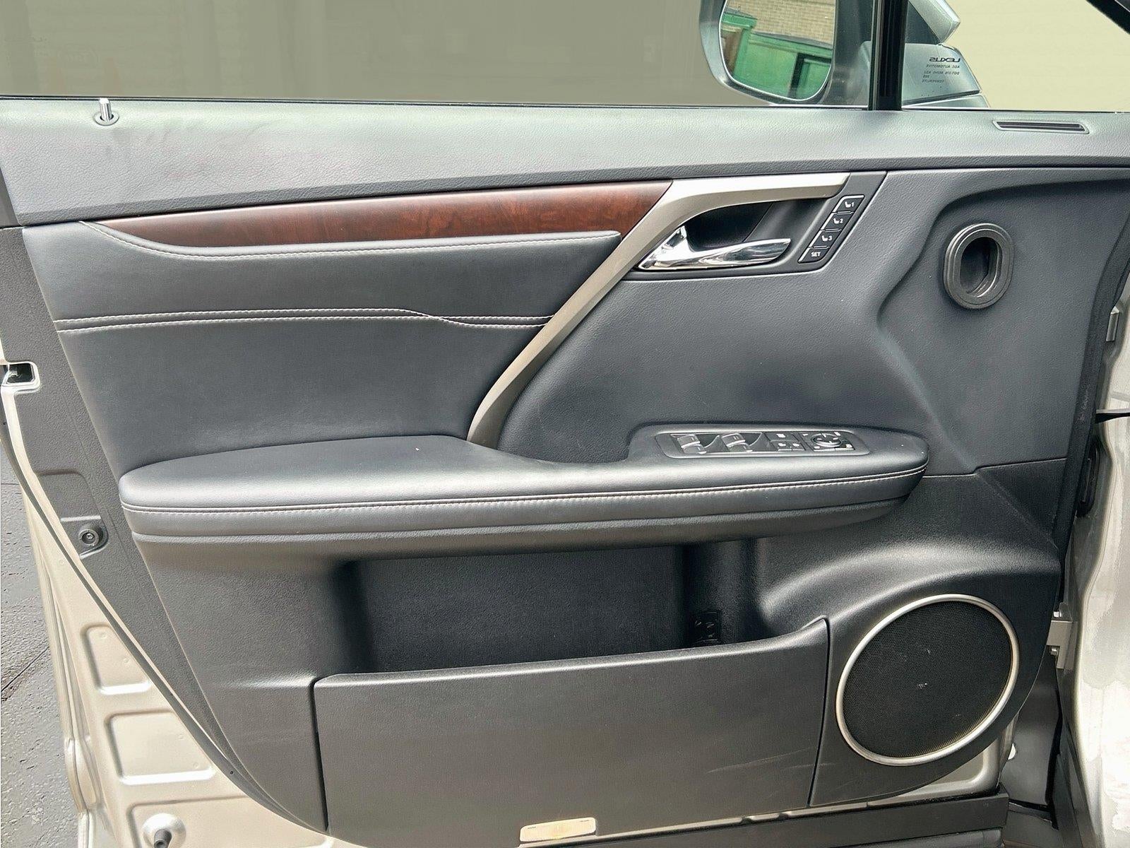 2022 Lexus RX Hybrid 450h - Photo 23