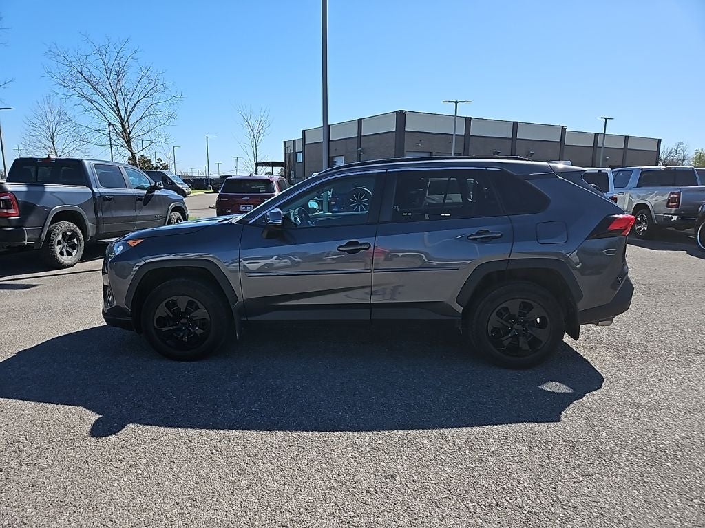 2021 Toyota RAV4 LE