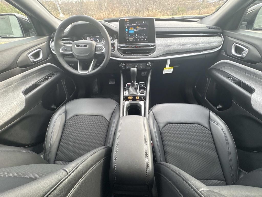 2026 Jeep Compass COMPASS LATITUDE 4X4