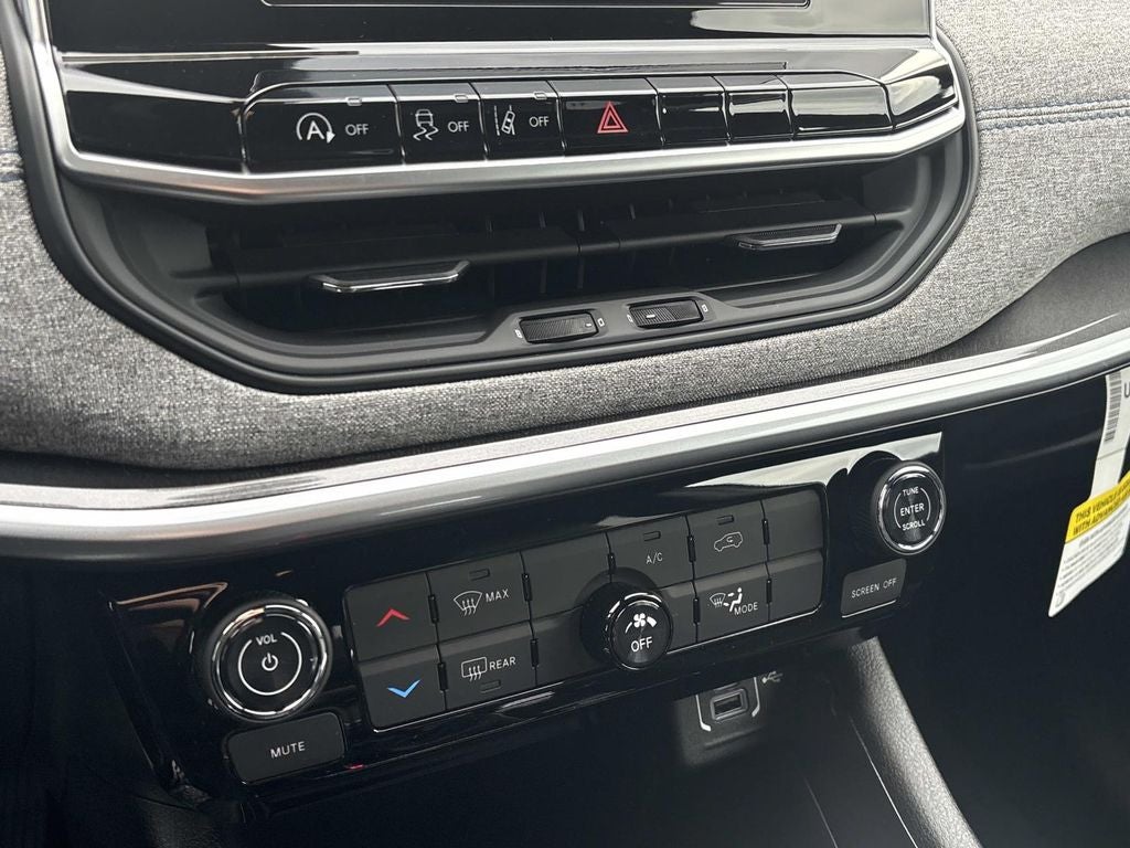 2026 Jeep Compass COMPASS LATITUDE 4X4