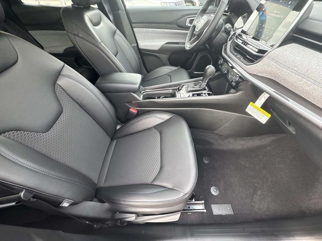 2026 Jeep Compass COMPASS LATITUDE 4X4