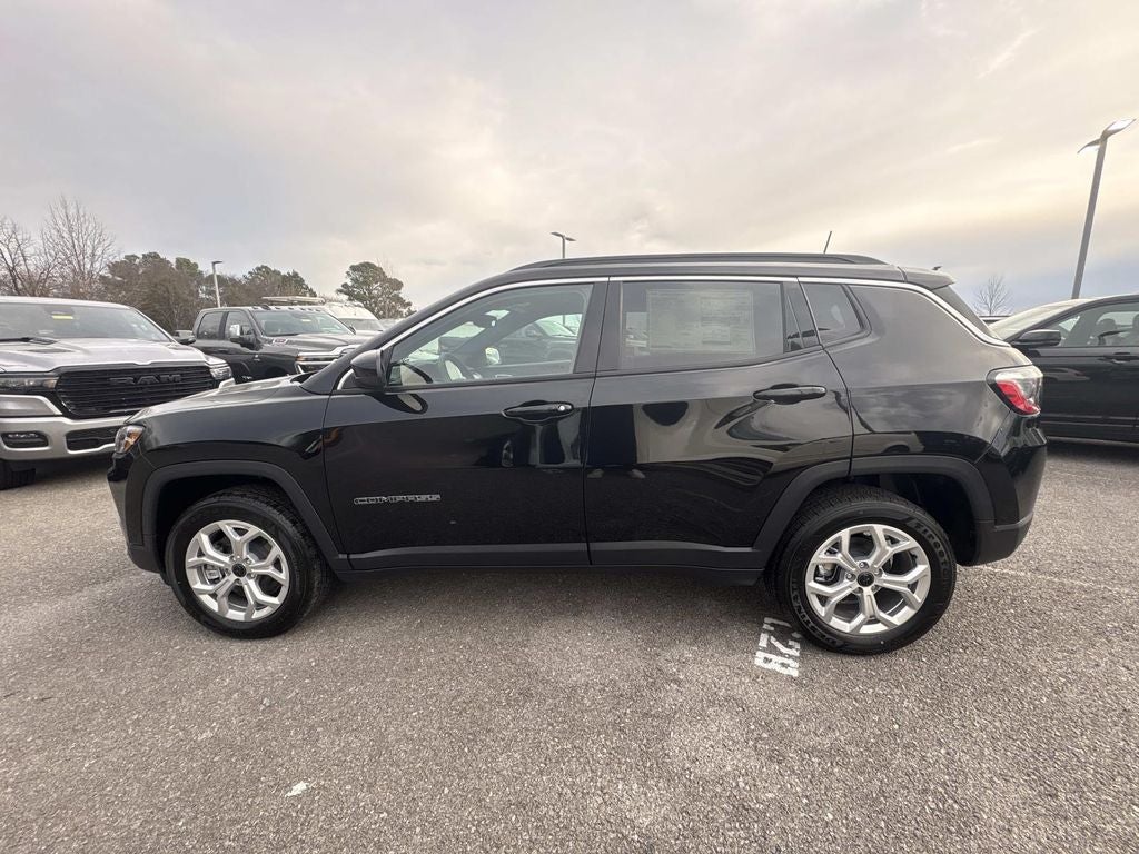2026 Jeep Compass COMPASS LATITUDE 4X4