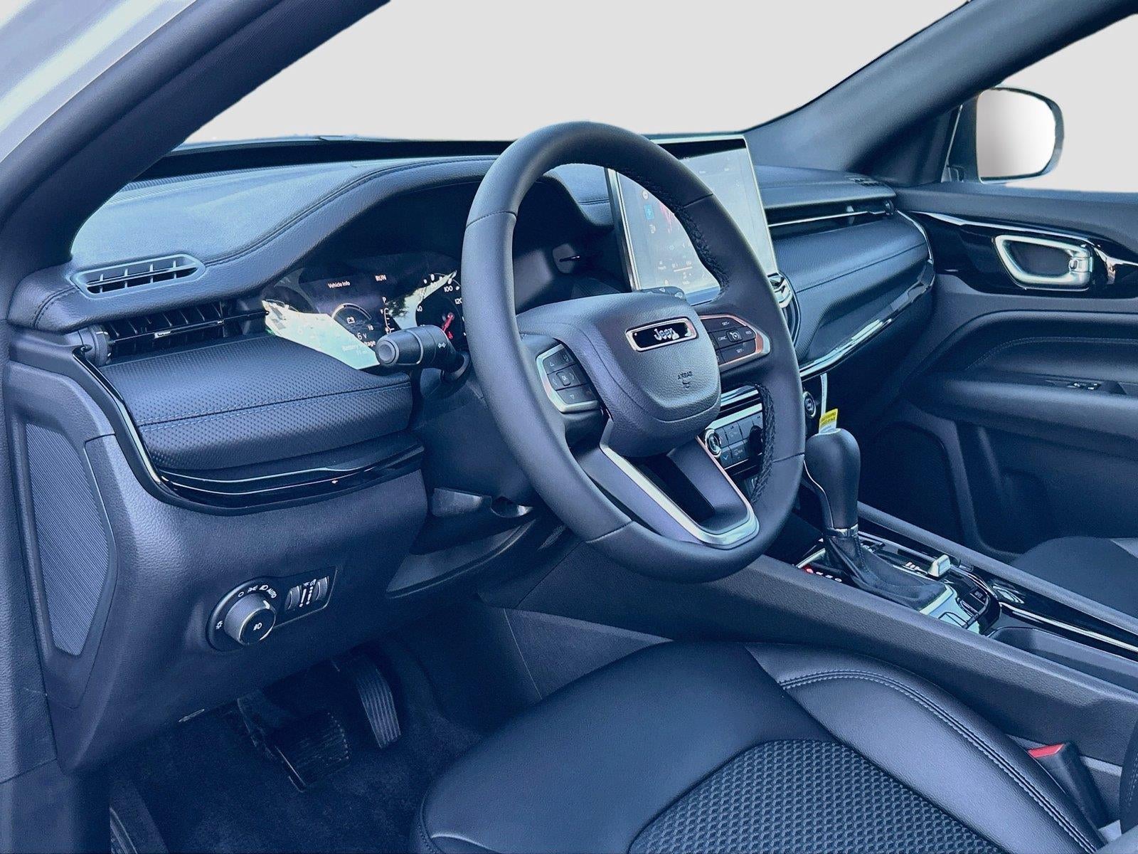 2027 Jeep Compass COMPASS LATITUDE ALTITUDE 4X4