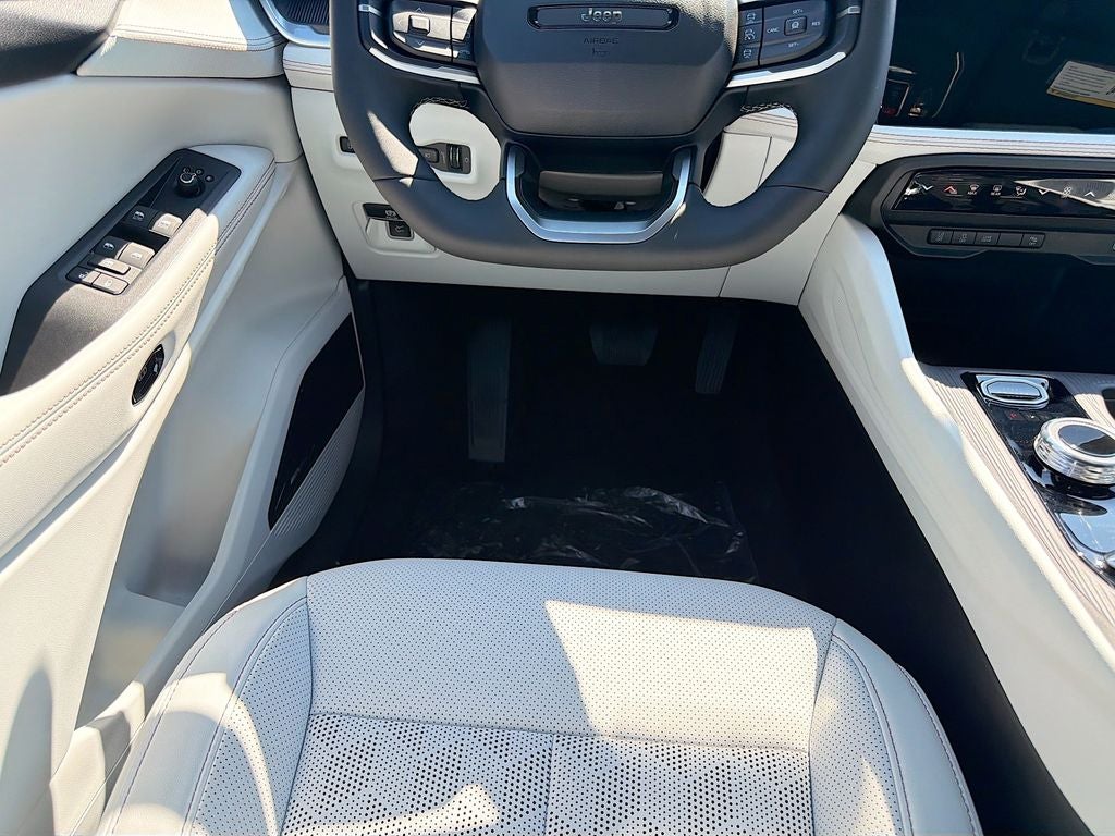 2026 Jeep Cherokee CHEROKEE OVERLAND 4X4