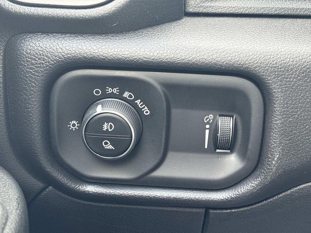 2026 RAM Ram 2500 RAM 2500 WARLOCK CREW CAB 4X4 6'4' BOX