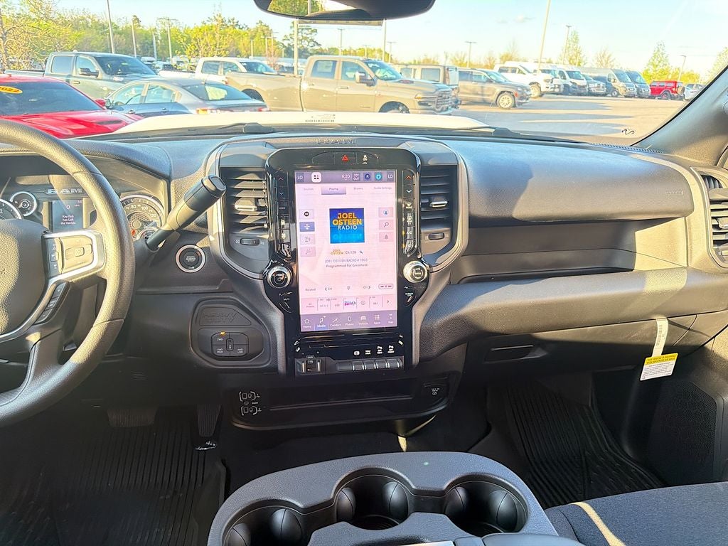 2026 RAM Ram 2500 RAM 2500 BLACK EXPRESS CREW CAB 4X4 6'4' BOX