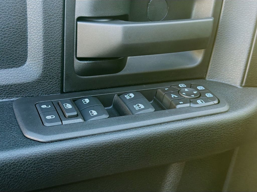 2026 RAM Ram 2500 RAM 2500 BLACK EXPRESS CREW CAB 4X4 6'4' BOX