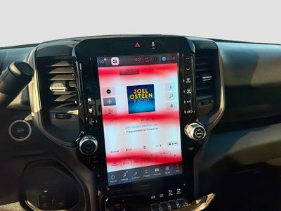 2026 RAM Ram 2500 RAM 2500 BLACK EXPRESS CREW CAB 4X4 6'4' BOX