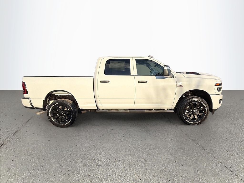2026 RAM Ram 2500 RAM 2500 BLACK EXPRESS CREW CAB 4X4 6'4' BOX