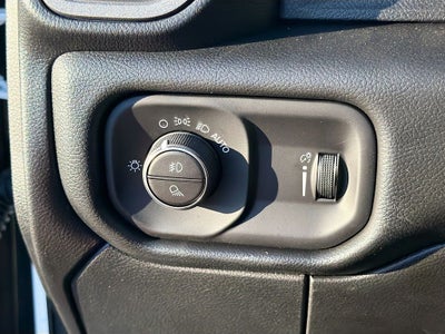 2026 RAM Ram 2500 RAM 2500 BLACK EXPRESS CREW CAB 4X4 6'4' BOX