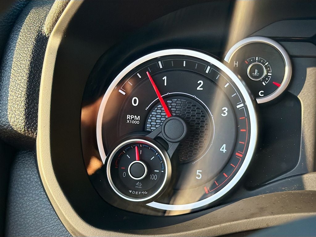 2026 RAM Ram 2500 RAM 2500 BLACK EXPRESS CREW CAB 4X4 6'4' BOX