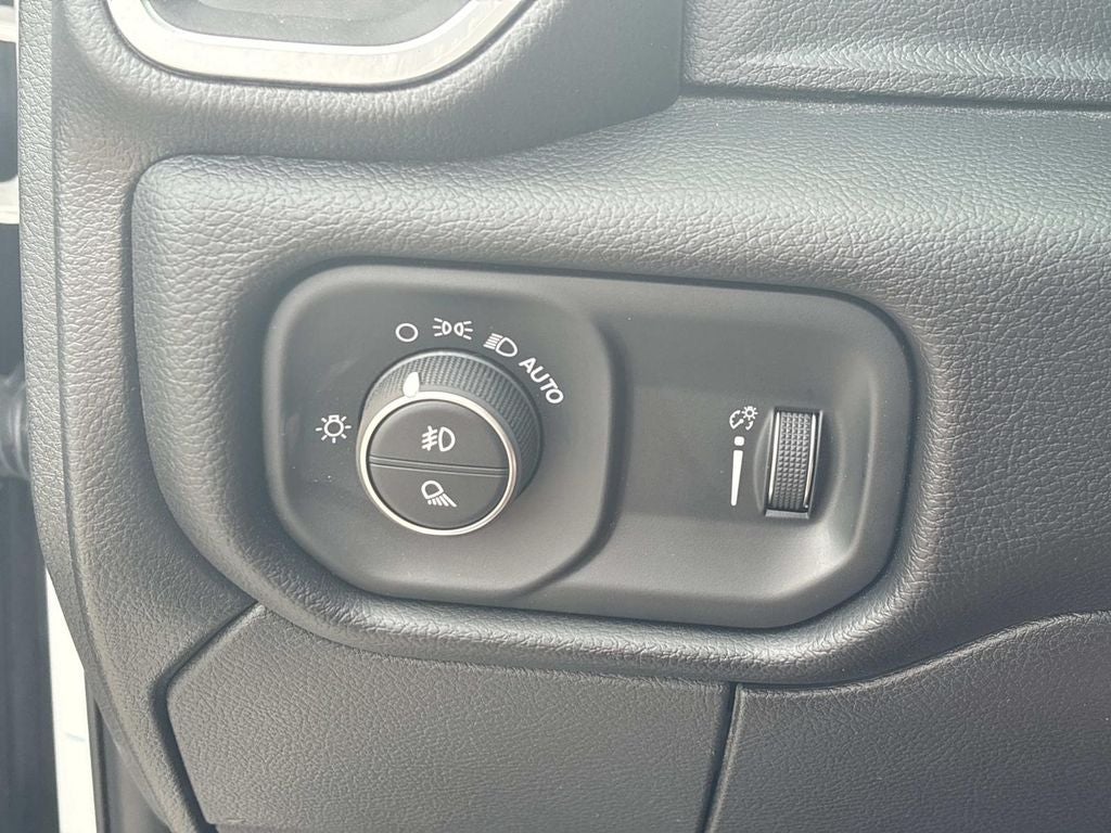 2025 RAM Ram 2500 RAM 2500 BIG HORN CREW CAB 4X4 6'4' BOX