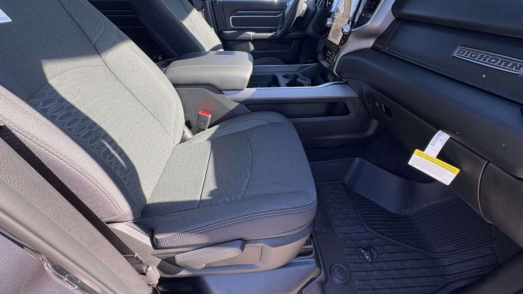 2025 RAM Ram 2500 RAM 2500 BIG HORN CREW CAB 4X4 6'4' BOX