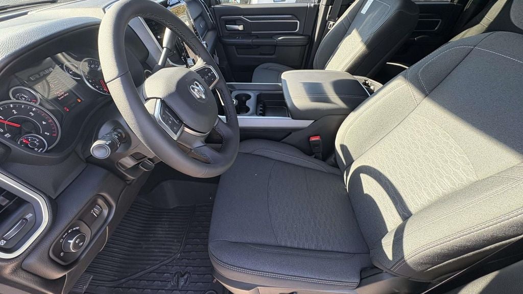 2025 RAM Ram 2500 RAM 2500 BIG HORN CREW CAB 4X4 6'4' BOX