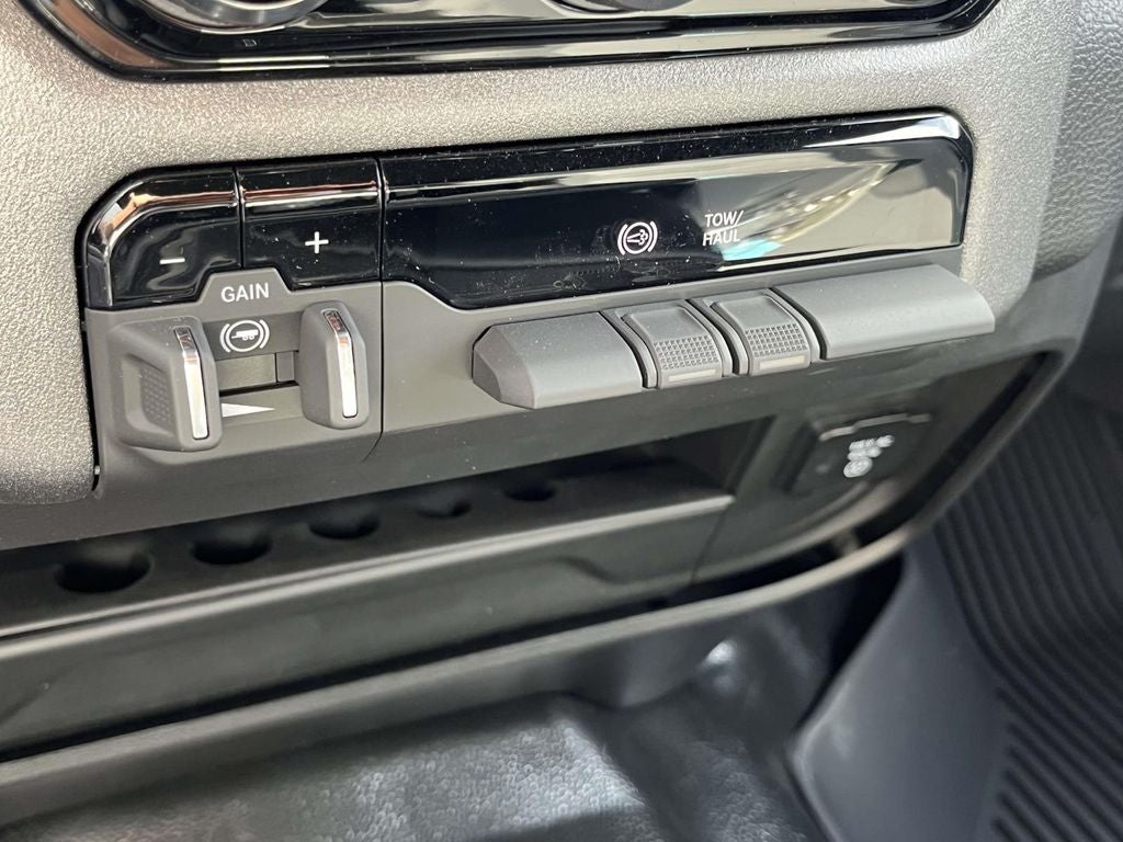 2025 RAM Ram 2500 RAM 2500 TRADESMAN CREW CAB 4X4 8' BOX