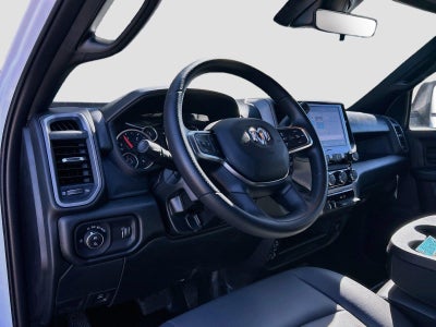2027 RAM Ram 3500 RAM 3500 TRADESMAN CREW CAB 4X4 8' BOX