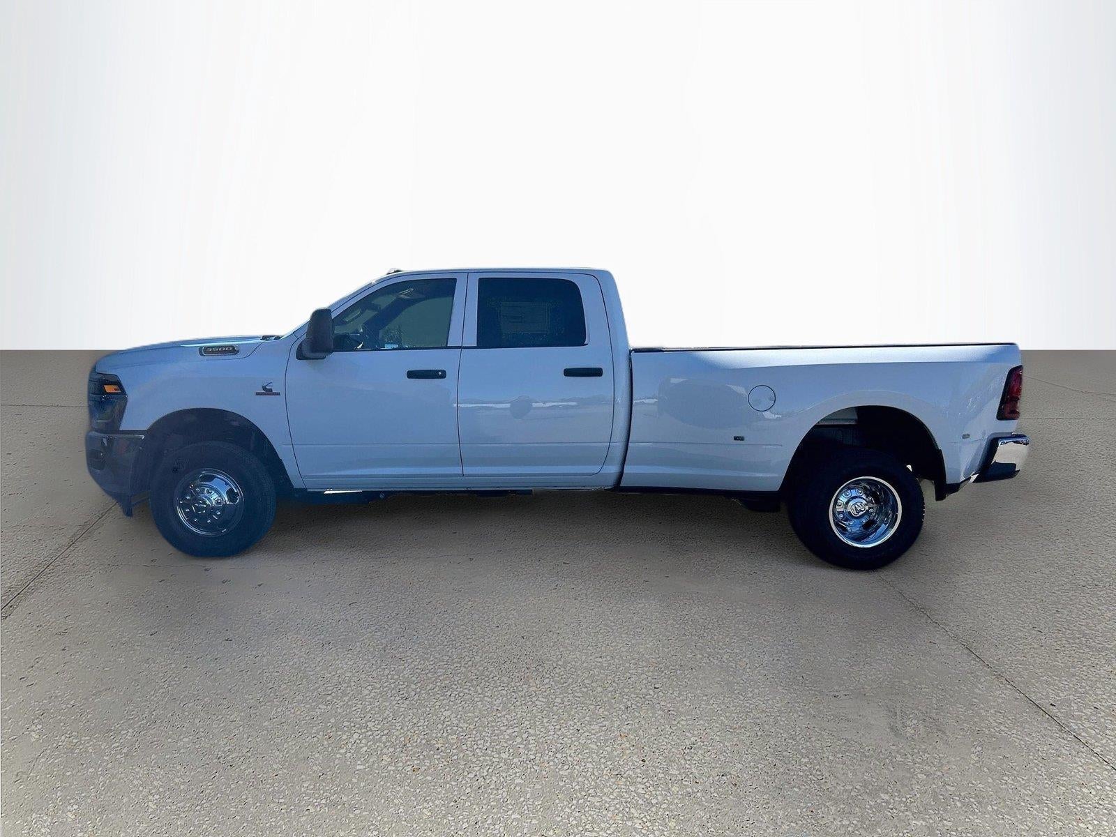 2027 RAM Ram 3500 RAM 3500 TRADESMAN CREW CAB 4X4 8' BOX