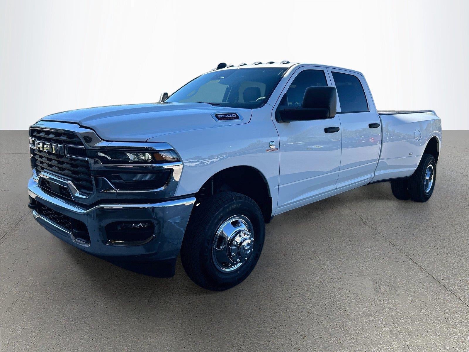 2027 RAM Ram 3500 RAM 3500 TRADESMAN CREW CAB 4X4 8' BOX