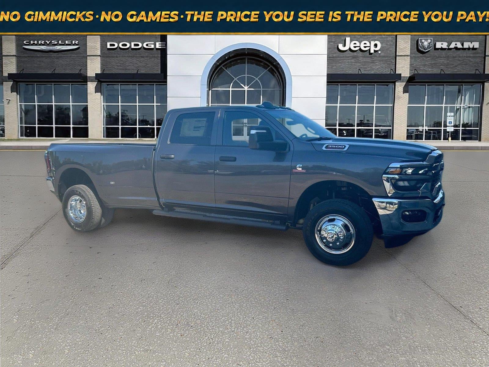 2027 RAM Ram 3500 RAM 3500 TRADESMAN CREW CAB 4X4 8' BOX