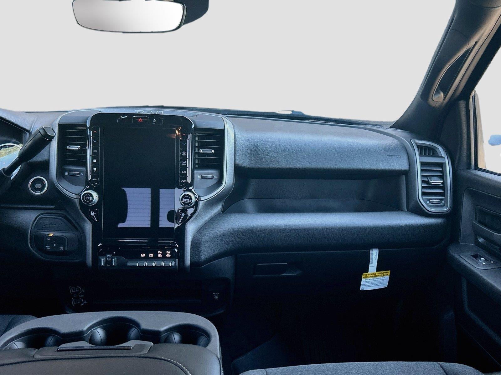 2027 RAM Ram 3500 RAM 3500 TRADESMAN CREW CAB 4X4 8' BOX