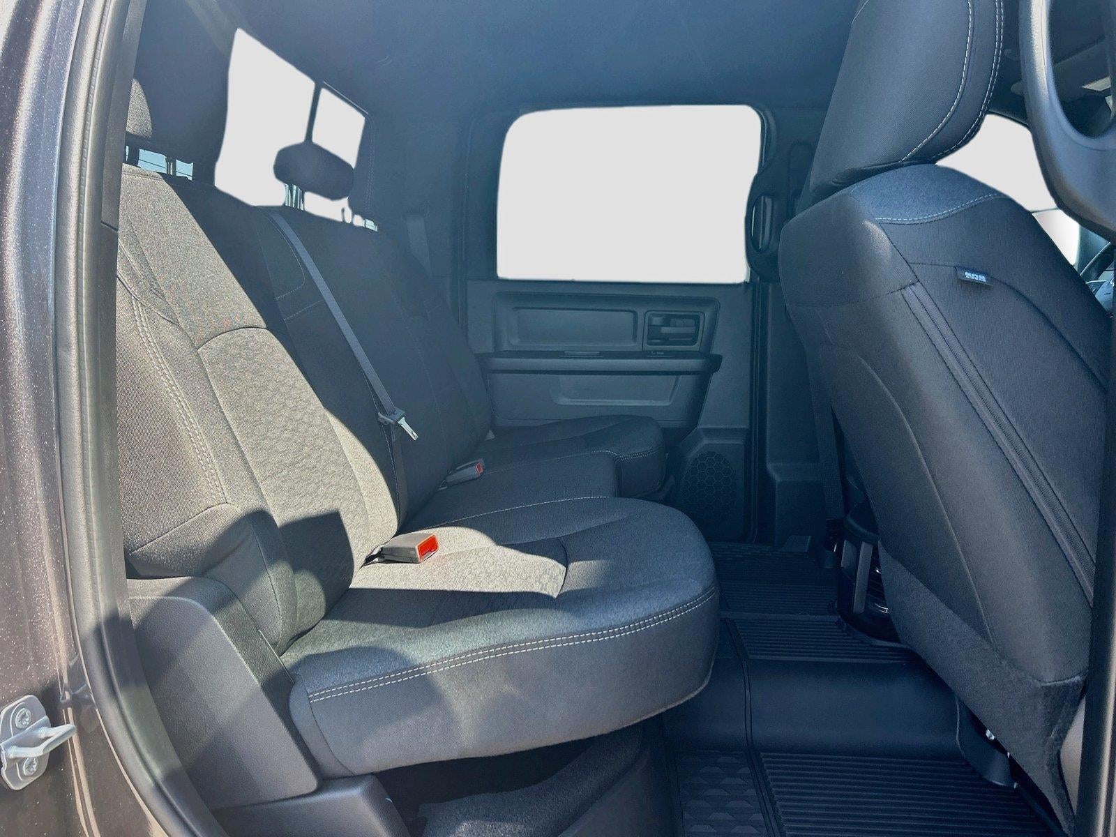 2027 RAM Ram 3500 RAM 3500 TRADESMAN CREW CAB 4X4 8' BOX