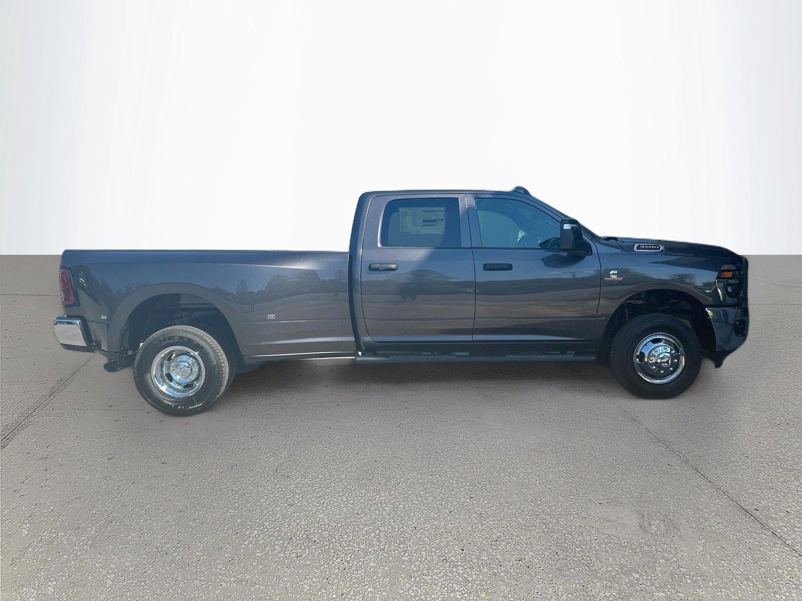 2027 RAM Ram 3500 RAM 3500 TRADESMAN CREW CAB 4X4 8' BOX
