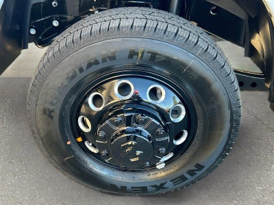 2027 RAM Ram 3500 RAM 3500 BIG HORN CREW CAB 4X4 8' BOX