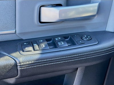 2021 RAM 3500 Big Horn Crew Cab 4x4 8' Box