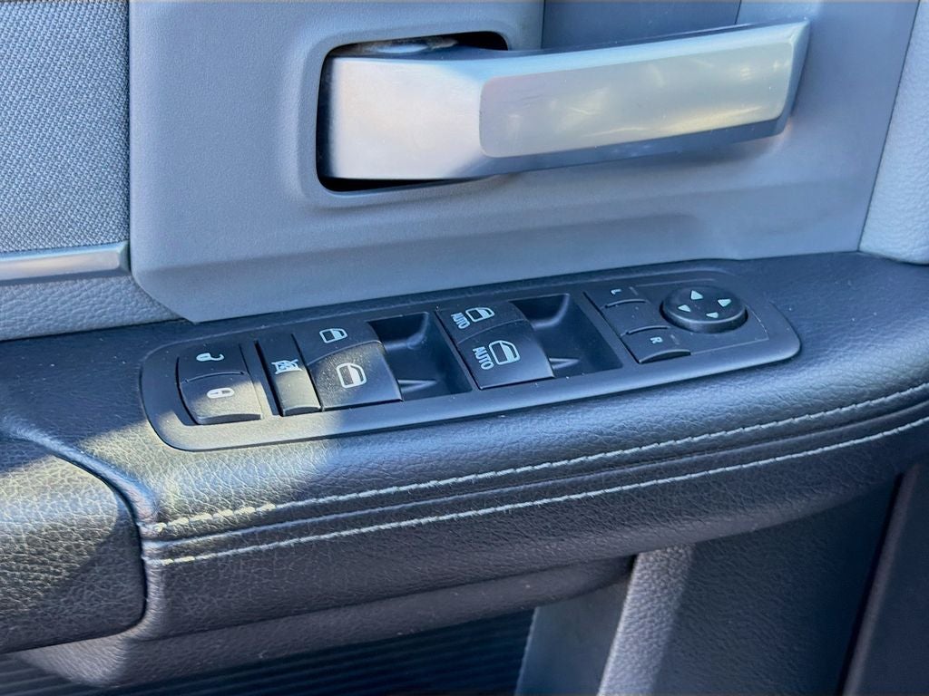 2021 RAM 3500 Big Horn Crew Cab 4x4 8' Box