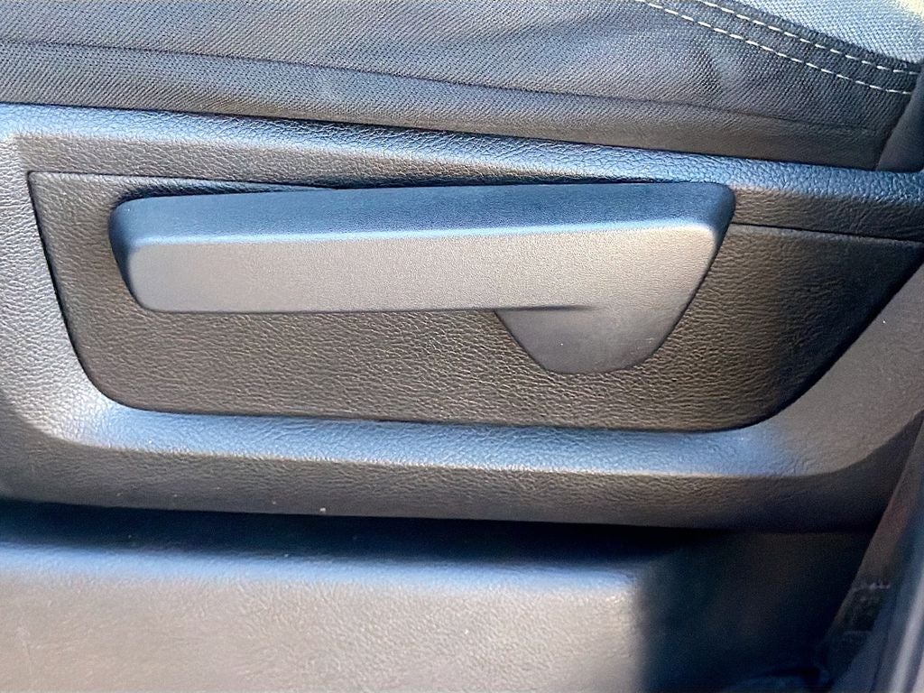 2021 RAM 3500 Big Horn Crew Cab 4x4 8' Box