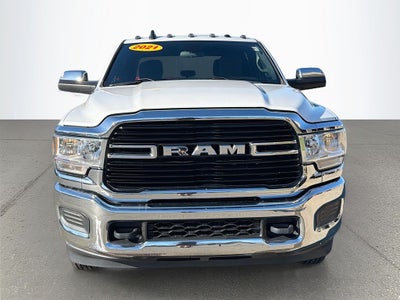 2021 RAM 3500 Big Horn Crew Cab 4x4 8' Box