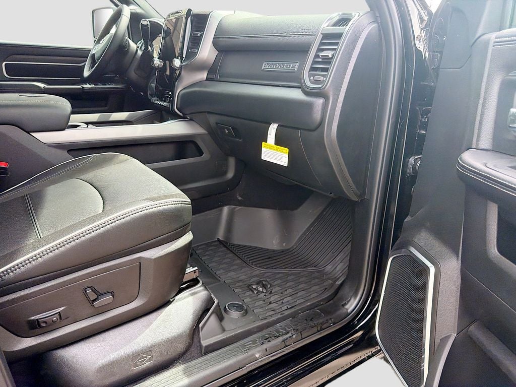 2026 RAM Ram 3500 RAM 3500 LARAMIE CREW CAB 4X4 8' BOX