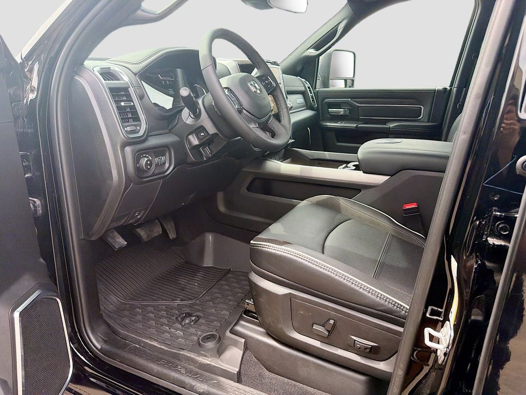 2026 RAM Ram 3500 RAM 3500 LARAMIE CREW CAB 4X4 8' BOX