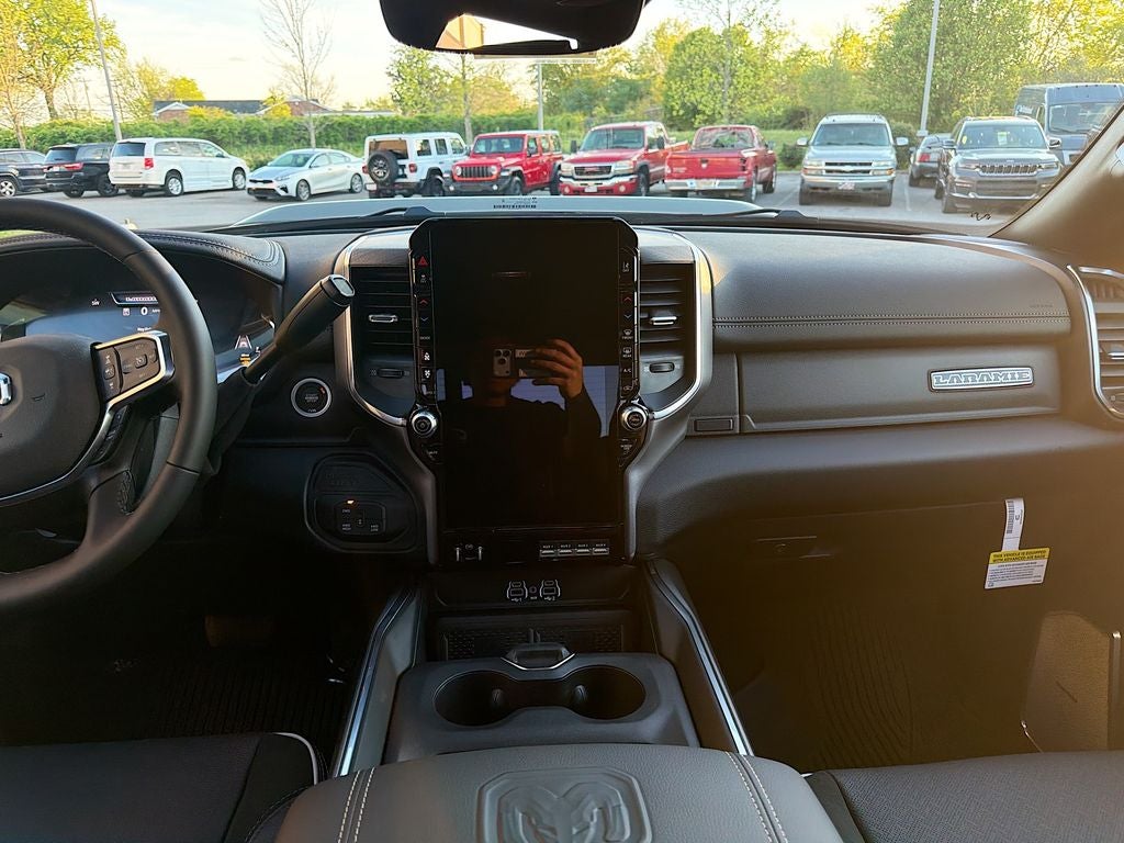 2026 RAM Ram 3500 RAM 3500 LARAMIE CREW CAB 4X4 8' BOX