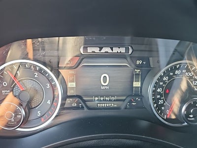 2024 RAM 3500 Laramie Crew Cab 4x4 8' Box