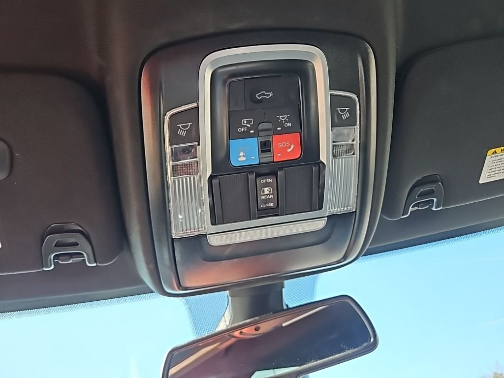 2024 RAM 3500 Laramie Crew Cab 4x4 8' Box