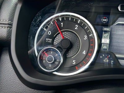 2024 RAM 3500 Laramie Crew Cab 4x4 8' Box