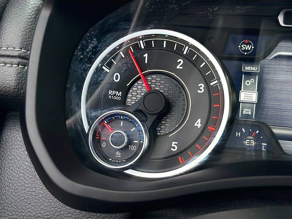 2024 RAM 3500 Laramie Crew Cab 4x4 8' Box