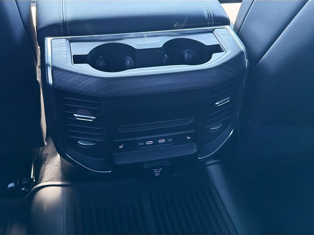 2026 RAM Ram 3500 RAM 3500 LARAMIE CREW CAB 4X4 8' BOX