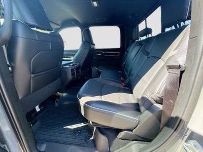 2026 RAM Ram 3500 RAM 3500 LARAMIE CREW CAB 4X4 8' BOX