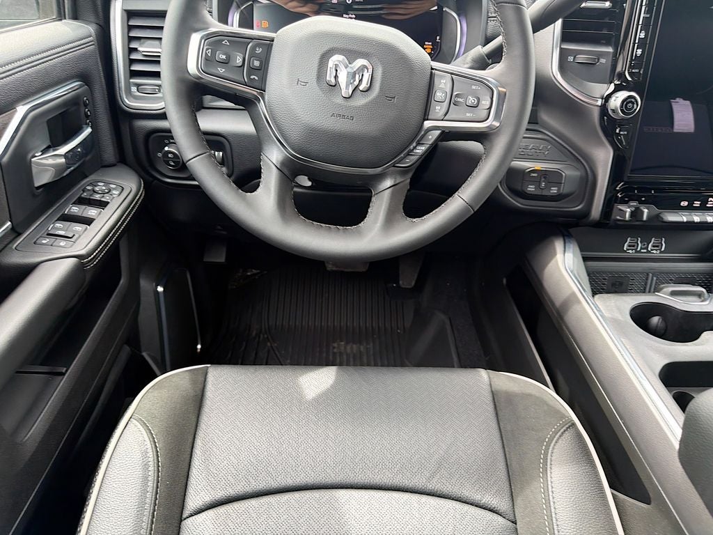 2026 RAM Ram 3500 RAM 3500 LARAMIE CREW CAB 4X4 8' BOX