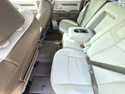 2025 RAM Ram 3500 RAM 3500 LARAMIE CREW CAB 4X4 8' BOX