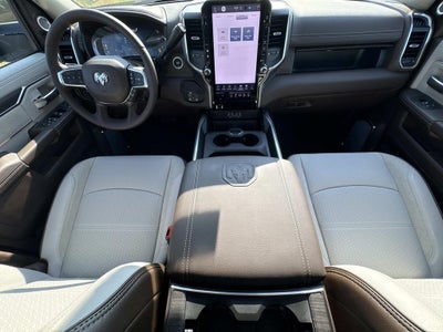 2025 RAM Ram 3500 RAM 3500 LARAMIE CREW CAB 4X4 8' BOX