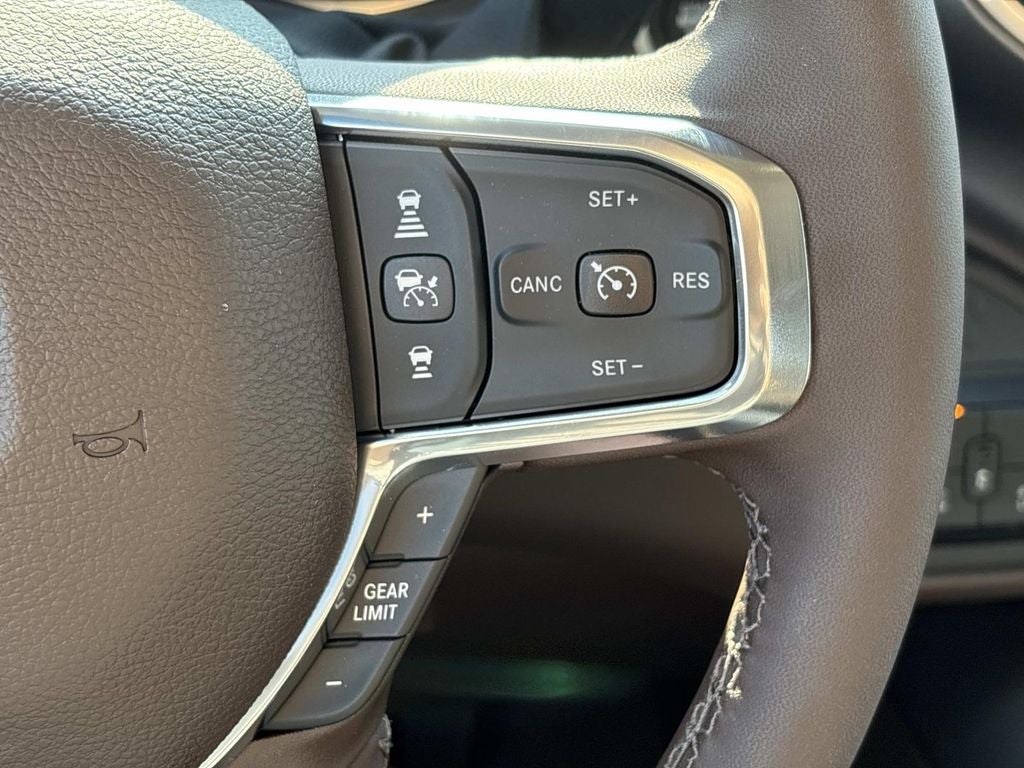 2025 RAM Ram 3500 RAM 3500 LARAMIE CREW CAB 4X4 8' BOX