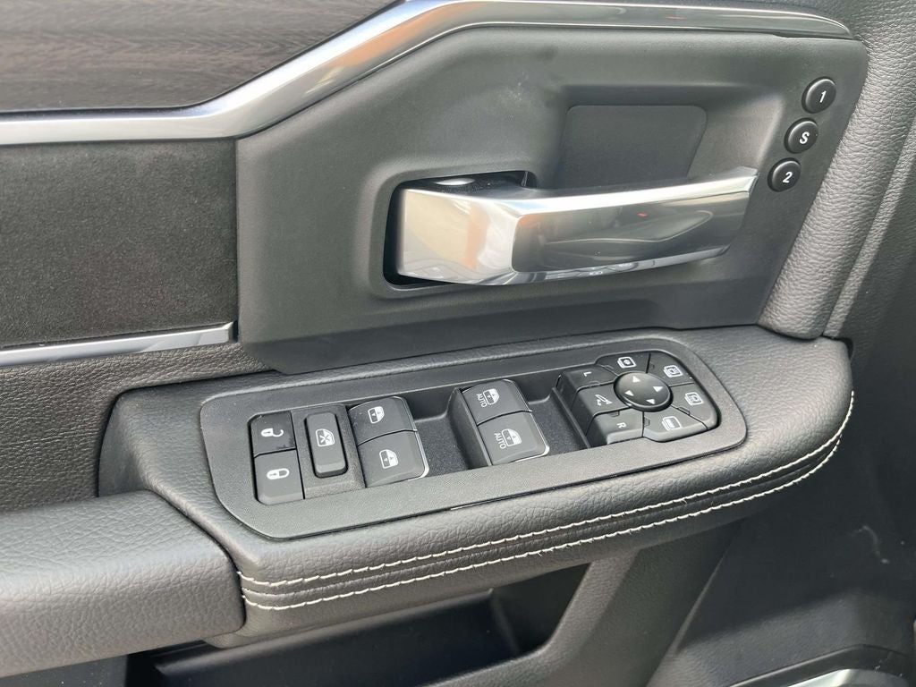 2026 RAM Ram 3500 RAM 3500 LARAMIE CREW CAB 4X4 8' BOX