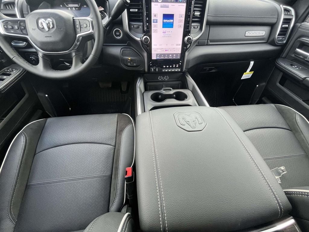 2026 RAM Ram 3500 RAM 3500 LARAMIE CREW CAB 4X4 8' BOX