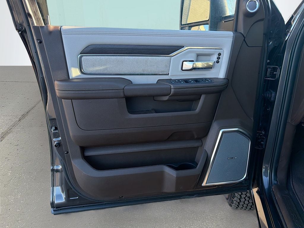 2026 RAM Ram 3500 RAM 3500 LARAMIE MEGA CAB 4X4 6'4' BOX