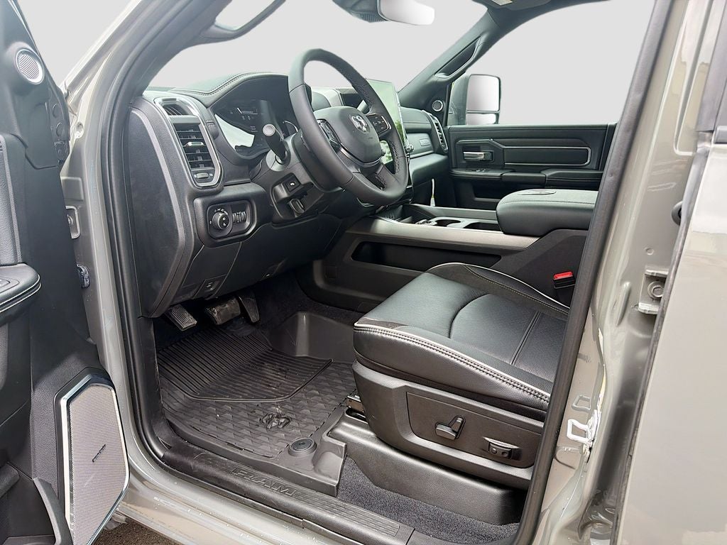 2026 RAM Ram 3500 RAM 3500 LARAMIE MEGA CAB 4X4 6'4' BOX