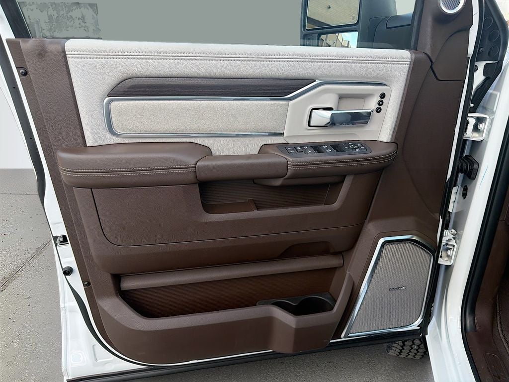 2026 RAM Ram 3500 RAM 3500 LARAMIE MEGA CAB 4X4 6'4' BOX